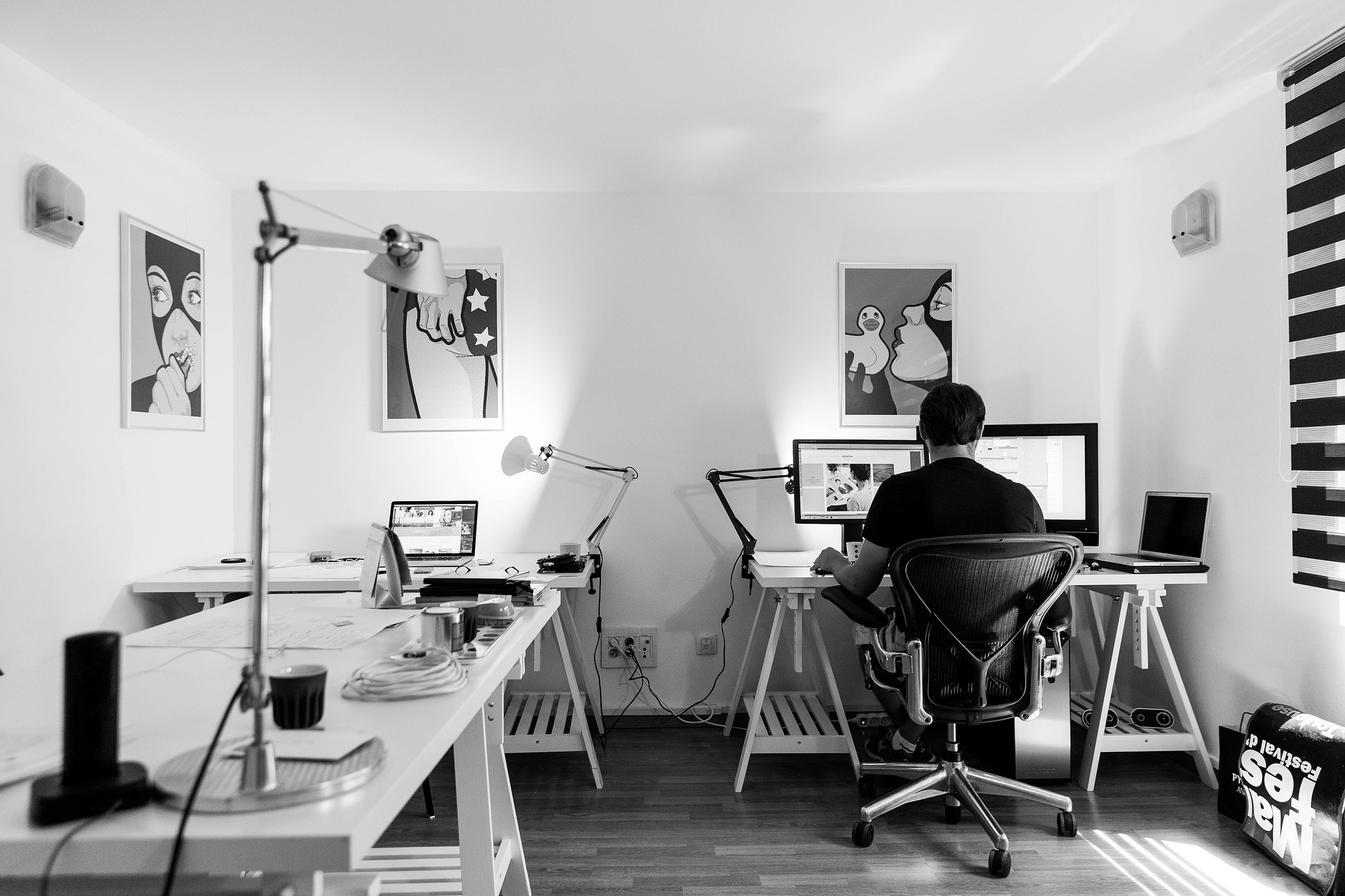 Sprucing Up Your Worke Tips For Selecting Artwork The Office Office 932926 1920